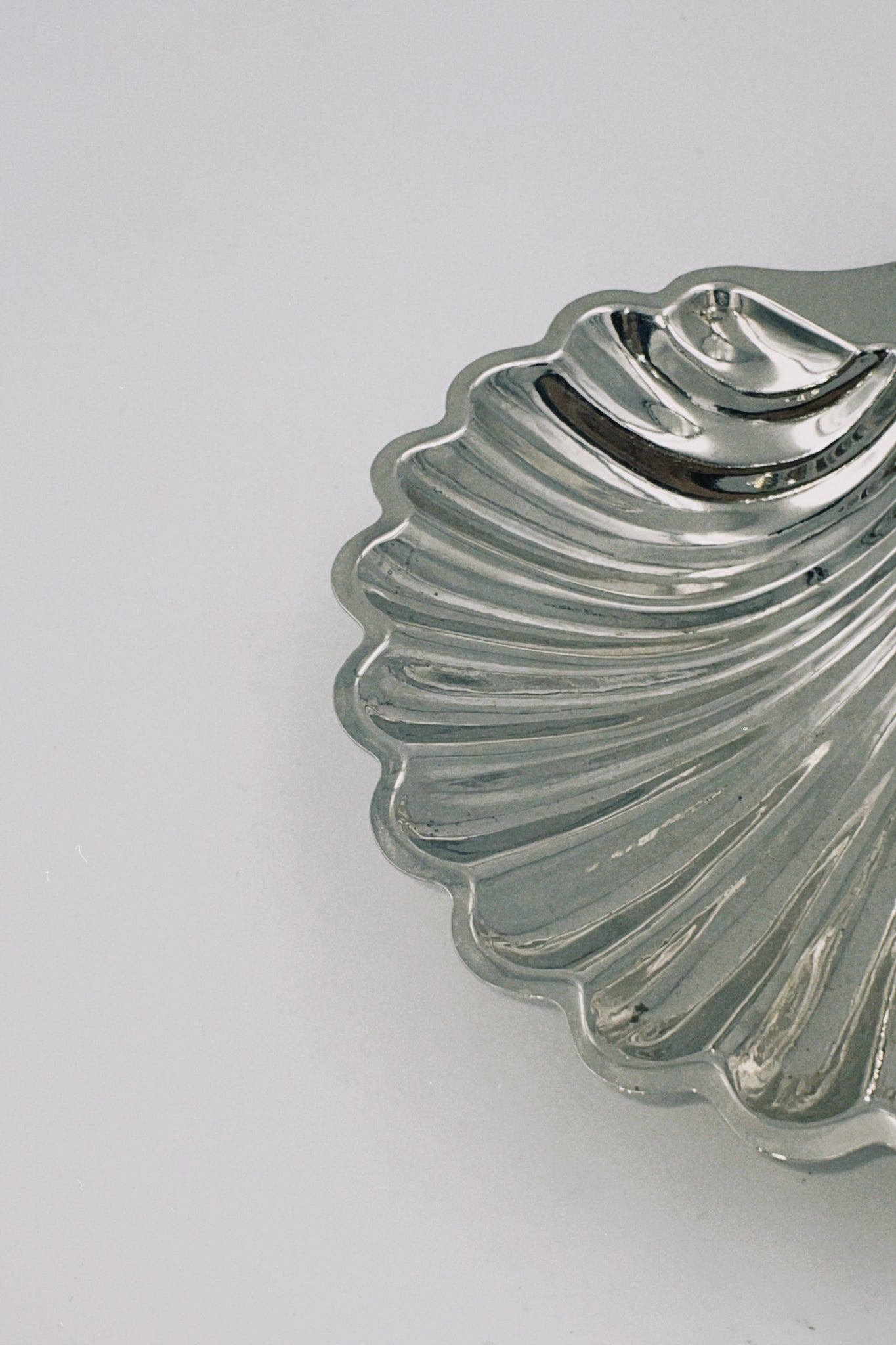 Silver Shell catchall